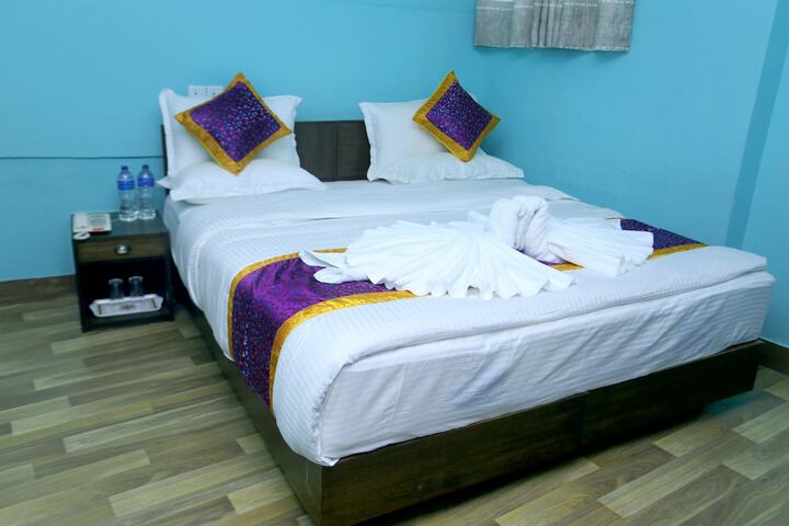 Room 20 of 33