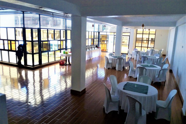 Hotel 12 of 12