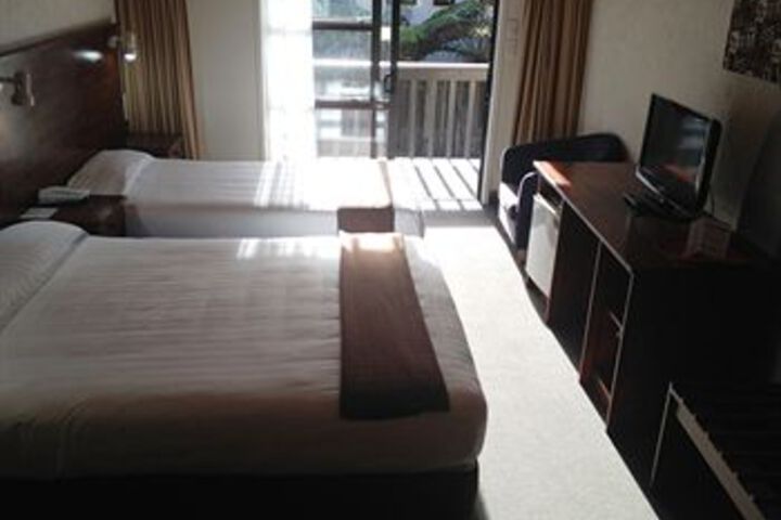 Room 19 of 33