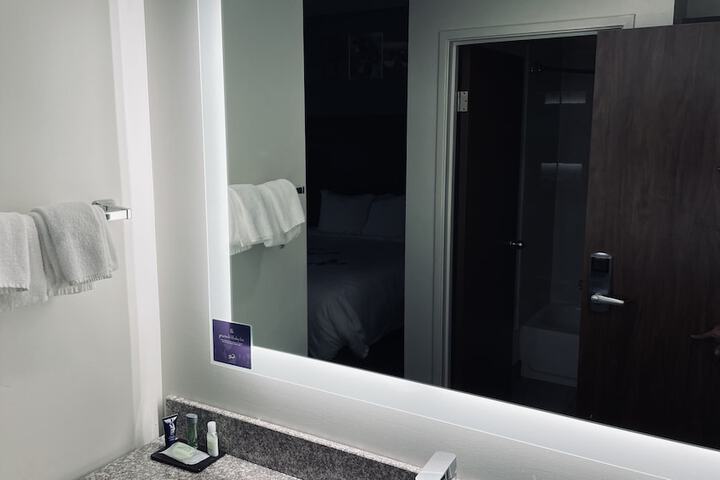 Room amenity