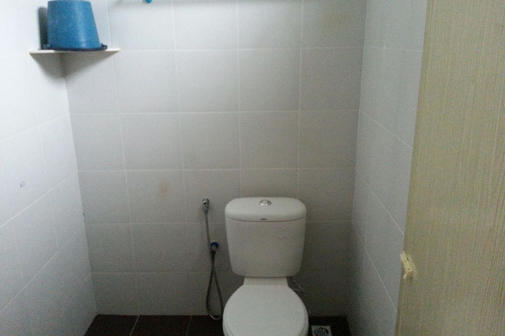 Room 8 of 11