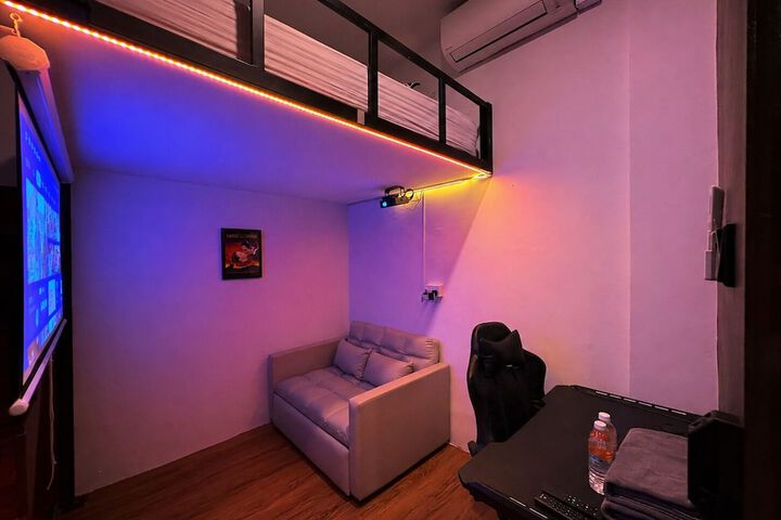 Room 72 of 121