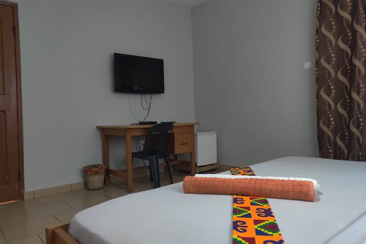 Room 13 of 42