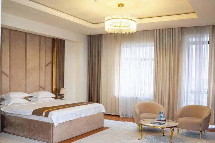 Room 15 of 34