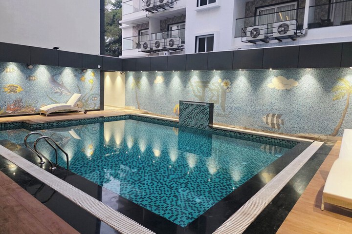 Pool 106 of 174