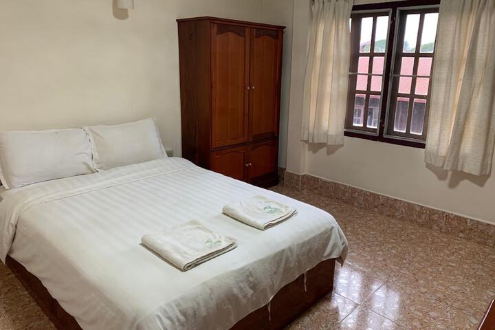 Room 29 of 61