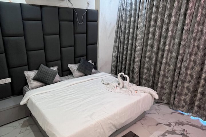 Hotel Sunset Orchha in Orchha