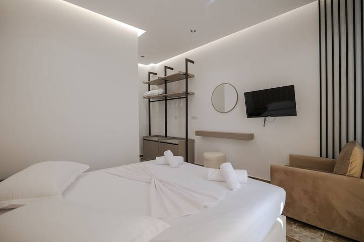 Room 14 of 105