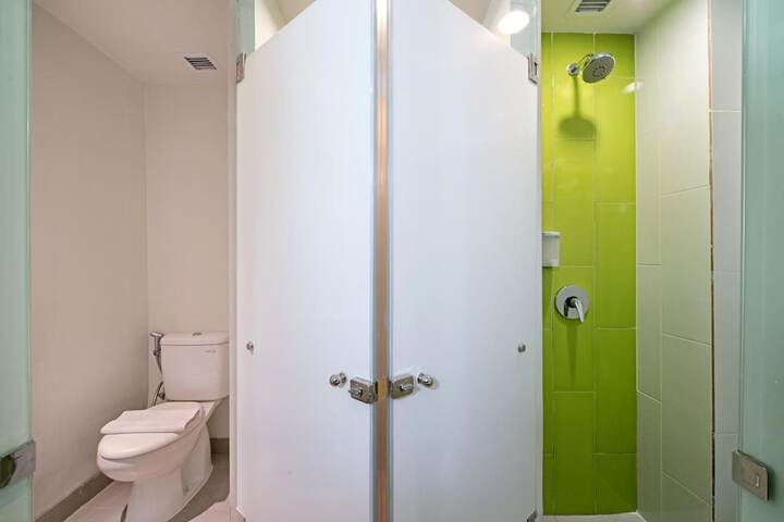 Room 16 of 29
