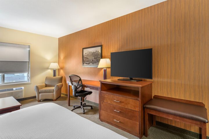 Room 14 of 87