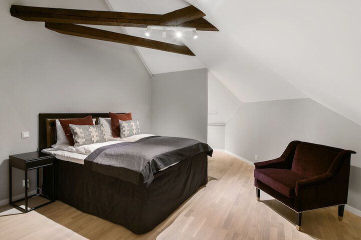 Room 20 of 32