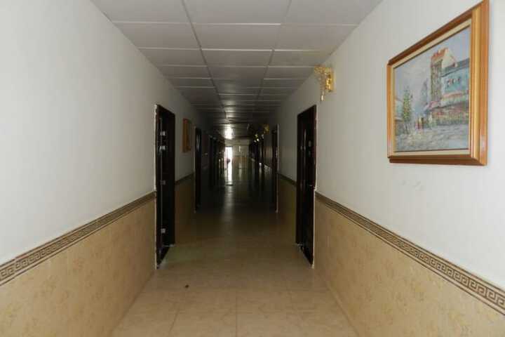 Ballroom/Hall 21 of 22