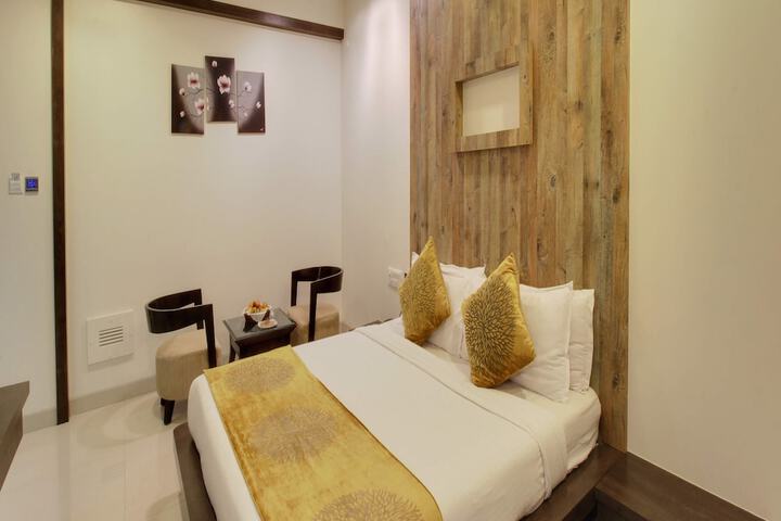 Room 29 of 170