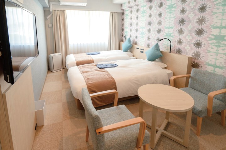Room 12 of 64