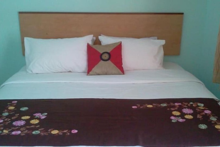 Room 6 of 23