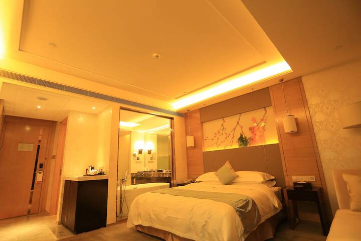 Room 14 of 70