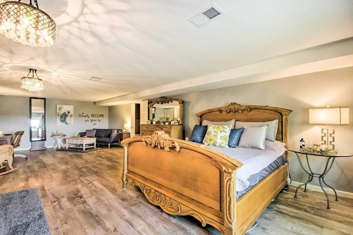 Room 2 of 15
