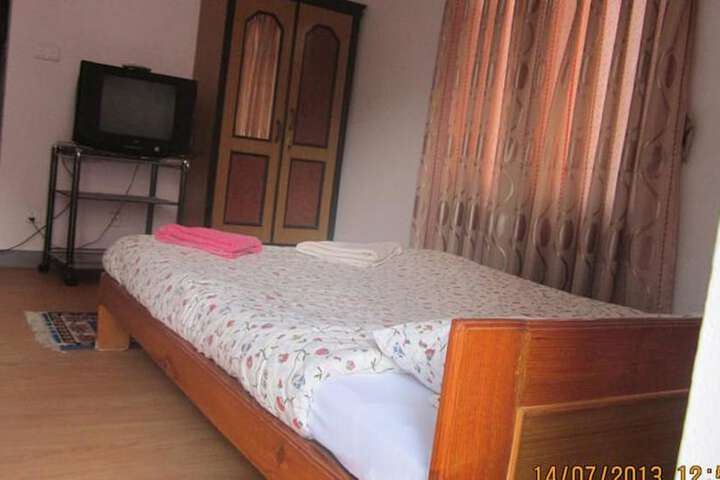 Room 44 of 68