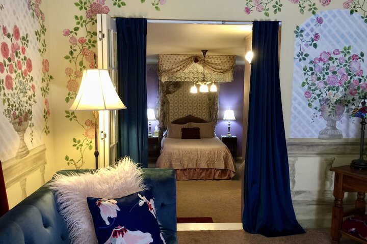 Room 12 of 123