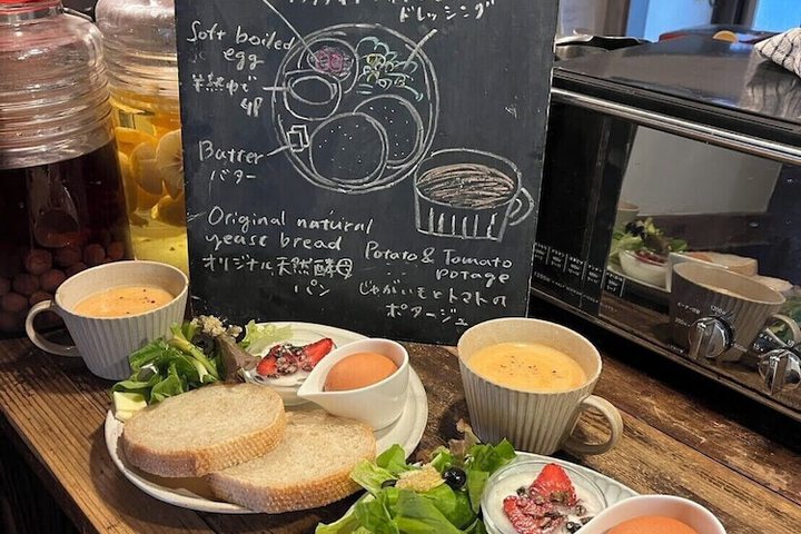 Breakfast meal