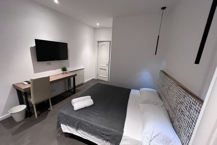 Room 13 of 78