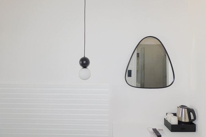 Room 4 of 14