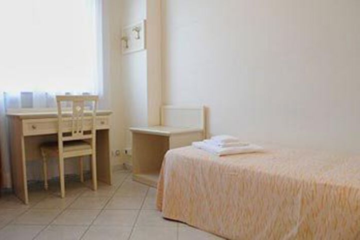 Room 19 of 31