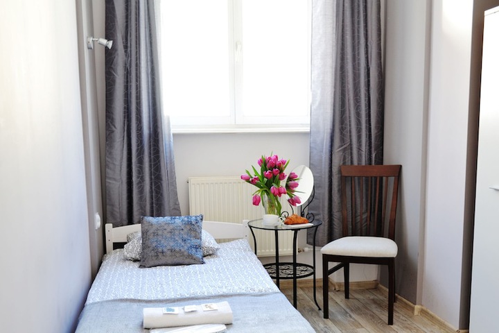 Room 65 of 76