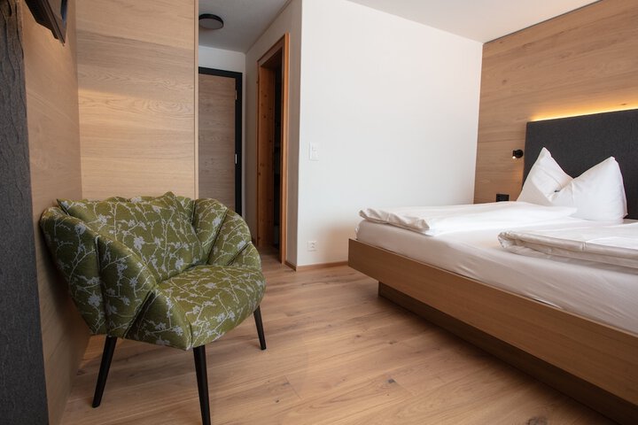Room 34 of 112