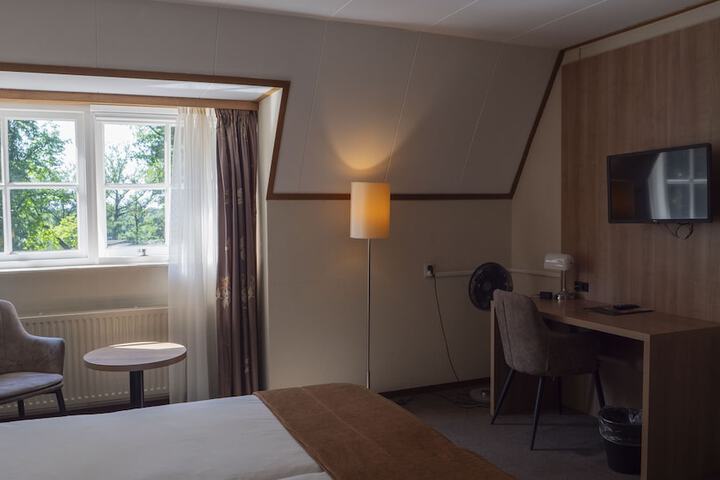 Room 14 of 52