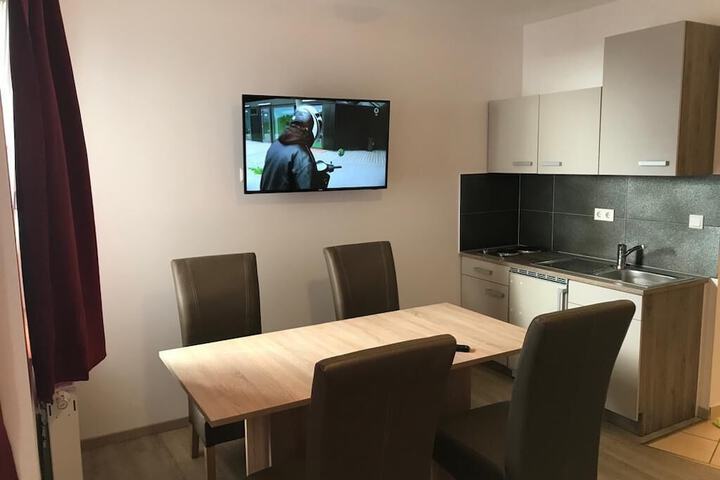 Room 9 of 47