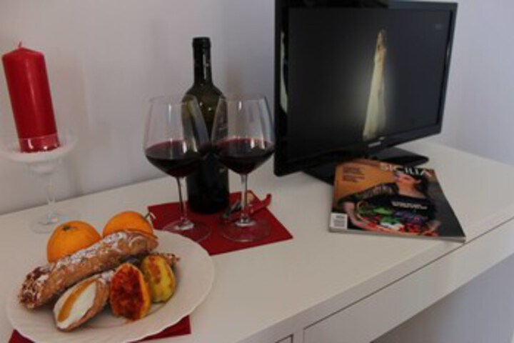 Room 18 of 32