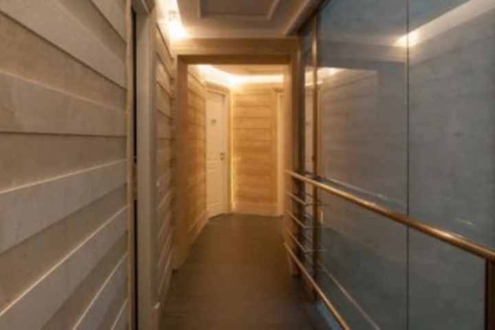 Ballroom/Hall 53 of 59