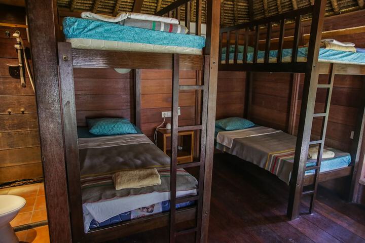 Room 5 of 40