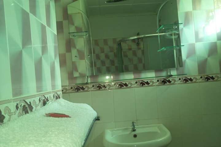 Room 29 of 34