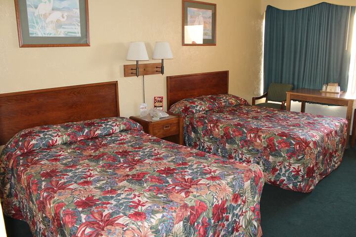 Studio with 2 Double Beds (9 of 15)