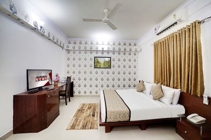 Room 7 of 34