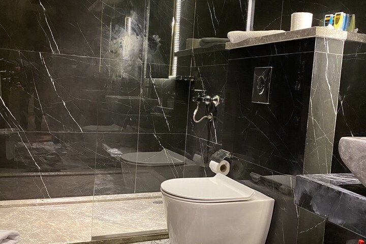 Room 89 of 114