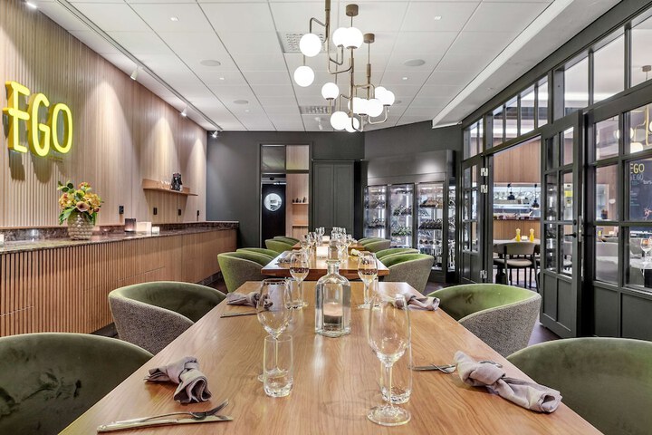 Dining 86 of 117
