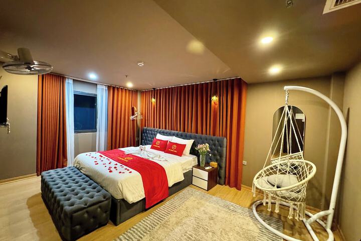 Room 7 of 36