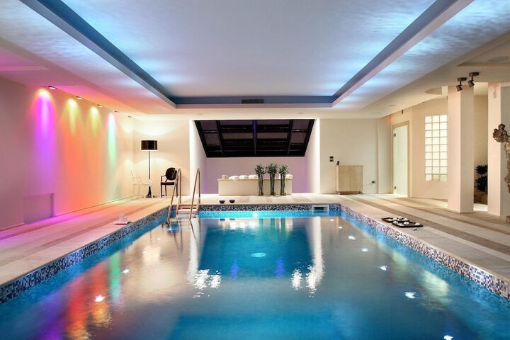 Pool 72 of 150
