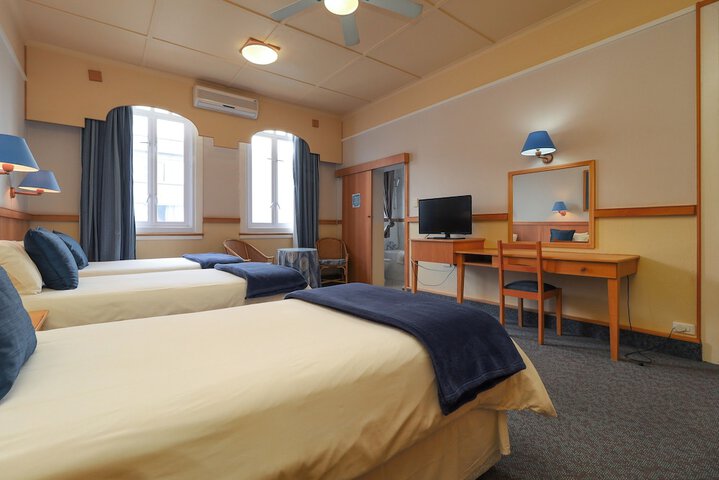 Room 14 of 68
