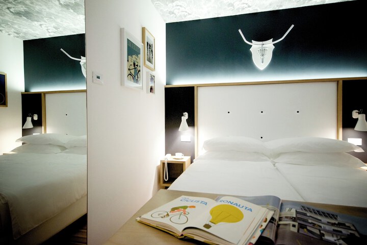 Room 51 of 84