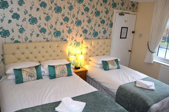 Room 5 of 65