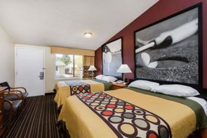 Room 12 of 49
