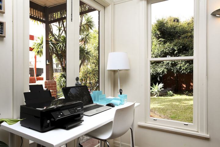 Business Center 72 of 88