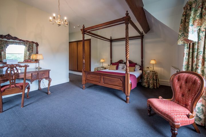Room 35 of 149