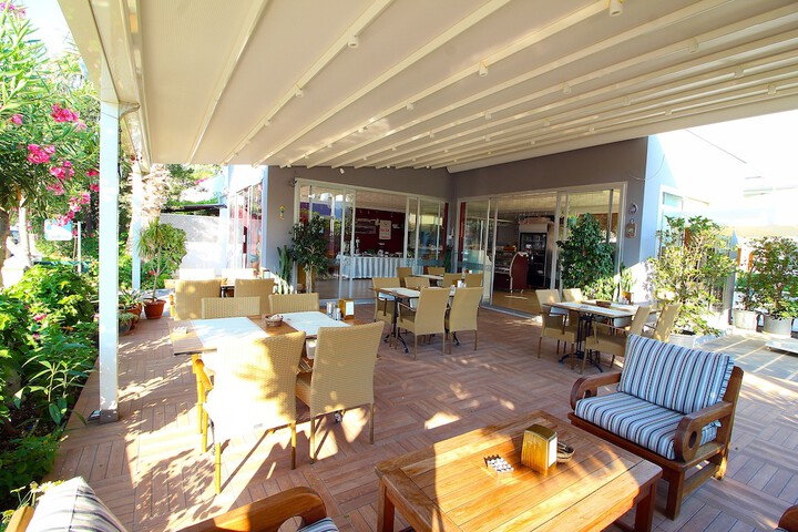 Terrace/Patio 26 of 36
