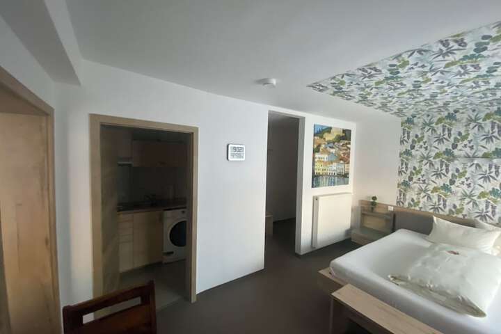 Room 50 of 110