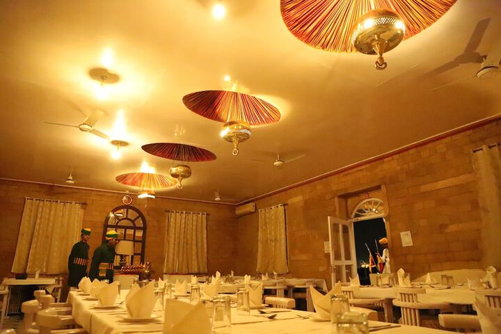 Dining Photos